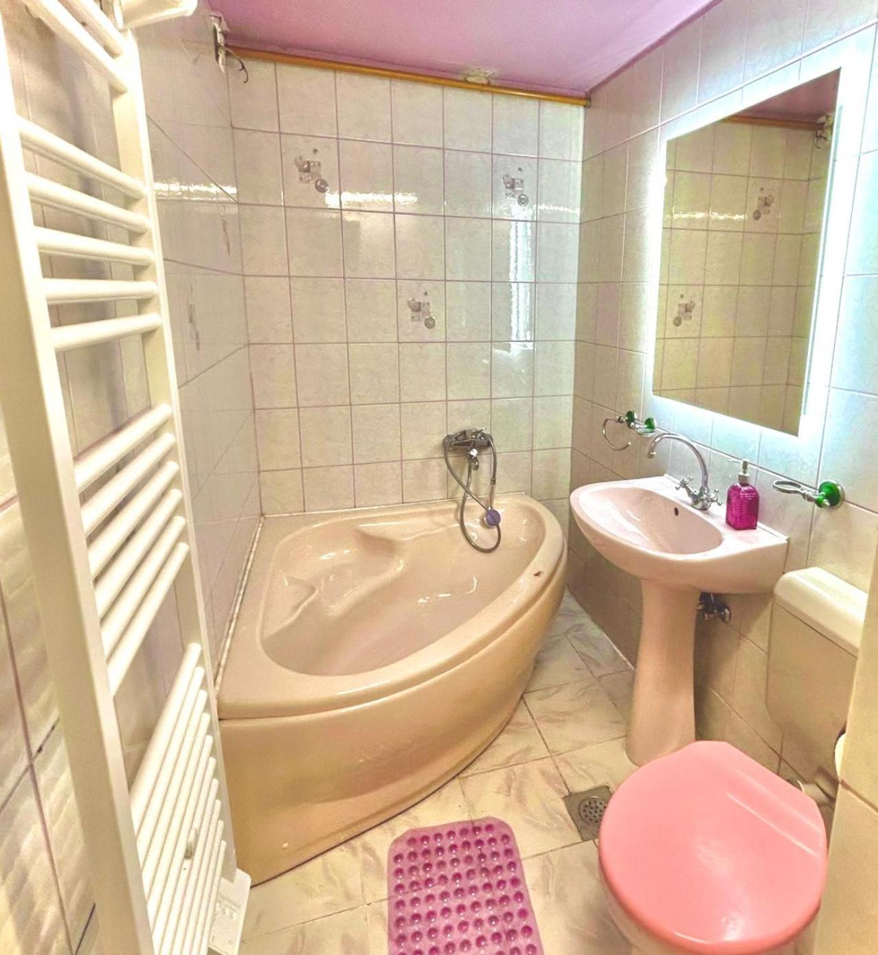 Peaceful Pleasure Apartment & Free Private Parking 사라예보 외부 사진